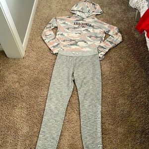 Abercrombie kids hoodie and pants. Extra comfy. EUC size 13-14